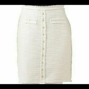 Jennifer Lopez Size 6 skirt  wht Metallic